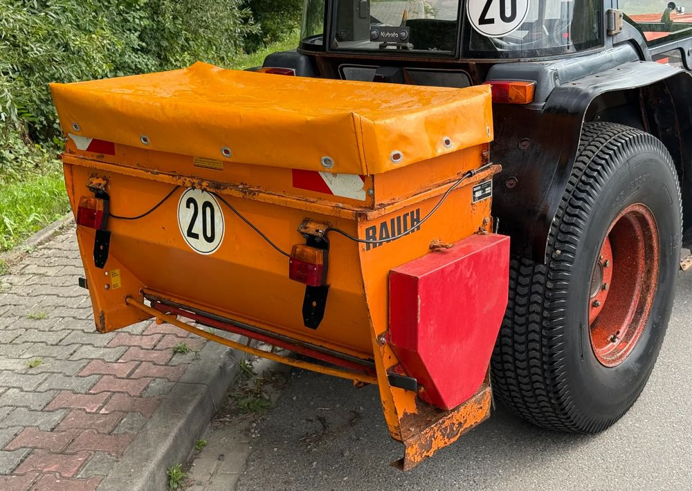 Traktor Kubota * Traktor KUBOTA L4200 * 4x4 * Pług Piaskarka * Wałek Przód Tył * Sprowadzony* Zimowe Utrzymanie: das Bild 10