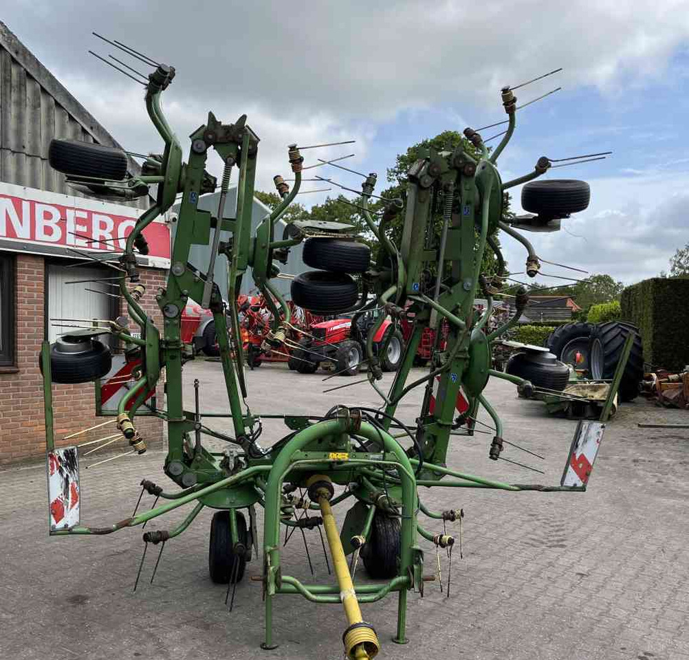 Krone KW 8.80/8 Schudder Tedder Kreiselheuer weidebouwmachines - Heuwender/ Wenderechen: das Bild 2 Krone KW 8.80/8 Schudder Tedder Kreiselheuer weidebouwmachines - Heuwender/ Wenderechen: das Bild 2