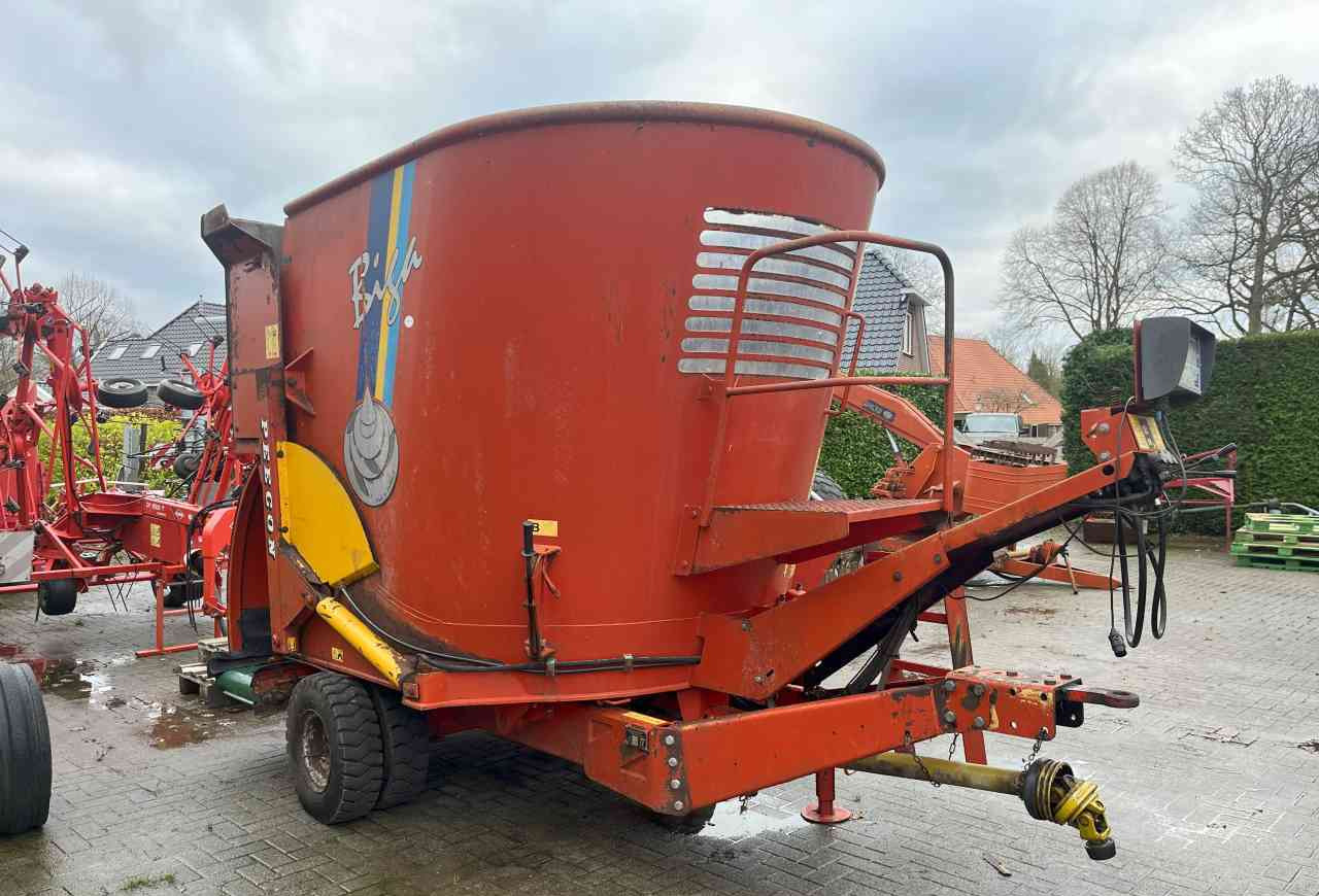Peecon BIGA 10 voermengwagen, laadklep, voermachines - Futtermischwagen: das Bild 3 Peecon BIGA 10 voermengwagen, laadklep, voermachines - Futtermischwagen: das Bild 3