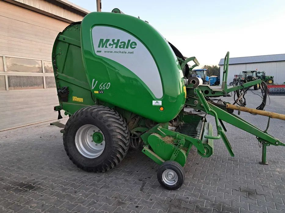 Mchale V660 - Rundballenpresse: das Bild 1 Mchale V660 - Rundballenpresse: das Bild 1