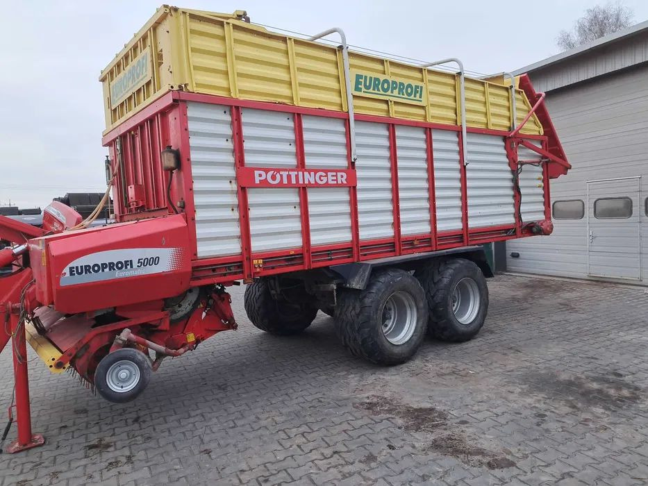 Przyczepa samozbierająca Pottinger Europrofi 5000 - Ladewagen: das Bild 1 Przyczepa samozbierająca Pottinger Europrofi 5000 - Ladewagen: das Bild 1