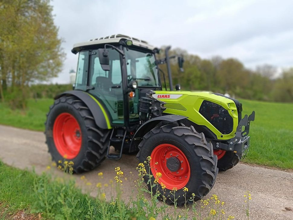 Claas CLAAS AXOS 240 Traktor Schlepper Frontlader - Konsolen Klima - Traktor: das Bild 4 Claas CLAAS AXOS 240 Traktor Schlepper Frontlader - Konsolen Klima - Traktor: das Bild 4