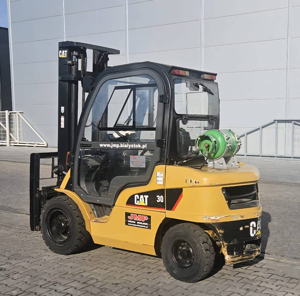 CAT GP 30 N - Treibgasstapler: das Bild 5 CAT GP 30 N - Treibgasstapler: das Bild 5