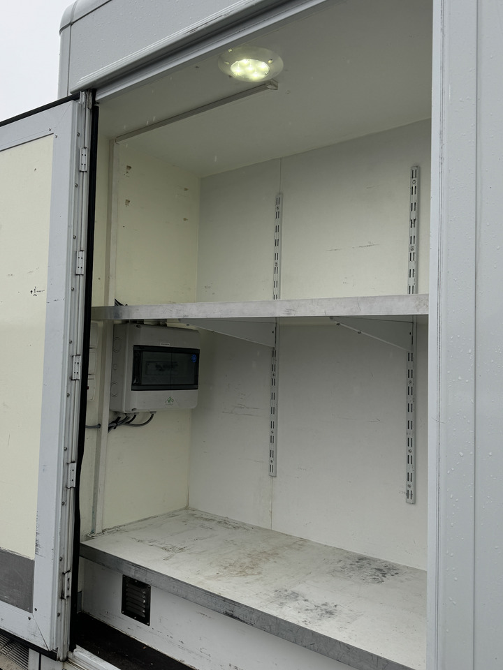 Kühlkoffer LKW Für die Beförderung von Lebensmittel IVECO 80-190: das Bild 6