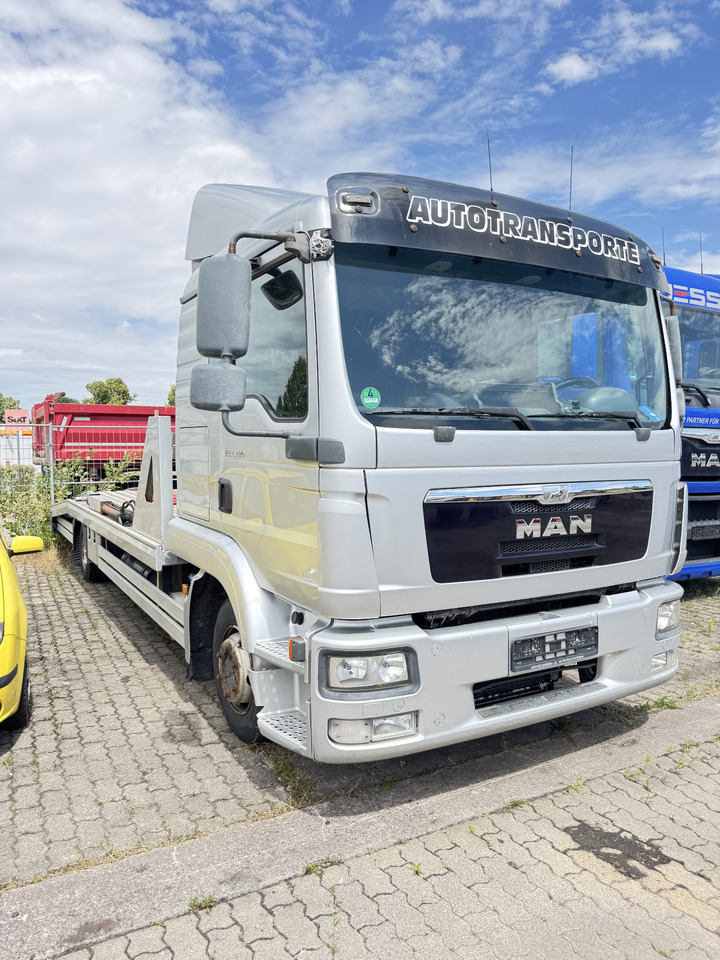 MAN TGL 8.220 BL 8.220 - Autotransporter LKW: das Bild 2 MAN TGL 8.220 BL 8.220 - Autotransporter LKW: das Bild 2