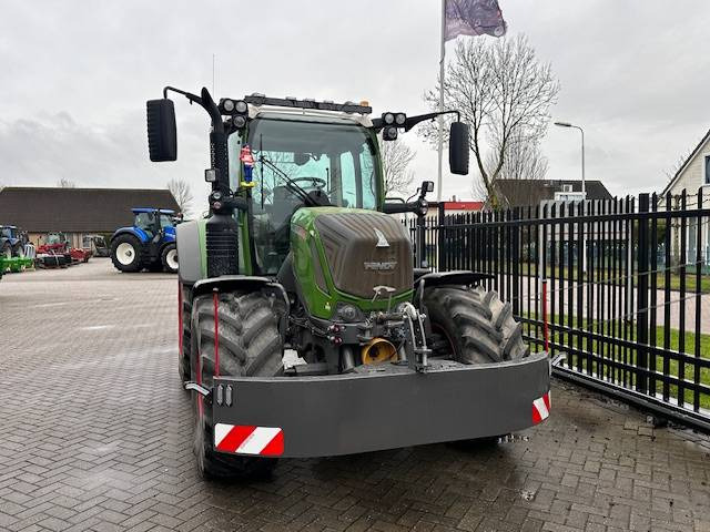 Trekkerbumper Tractorbumper met opbergkist - Ersatzteile für Landmaschine: das Bild 2 Trekkerbumper Tractorbumper met opbergkist - Ersatzteile für Landmaschine: das Bild 2