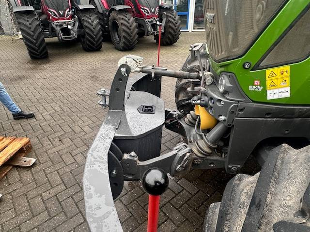 Trekkerbumper Tractorbumper met opbergkist - Ersatzteile für Landmaschine: das Bild 5 Trekkerbumper Tractorbumper met opbergkist - Ersatzteile für Landmaschine: das Bild 5