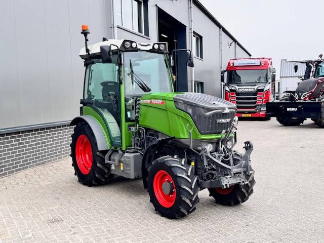Fendt 209v Vario Gen3, Profi Plus, 210v, 211v - Traktor: das Bild 2 Fendt 209v Vario Gen3, Profi Plus, 210v, 211v - Traktor: das Bild 2