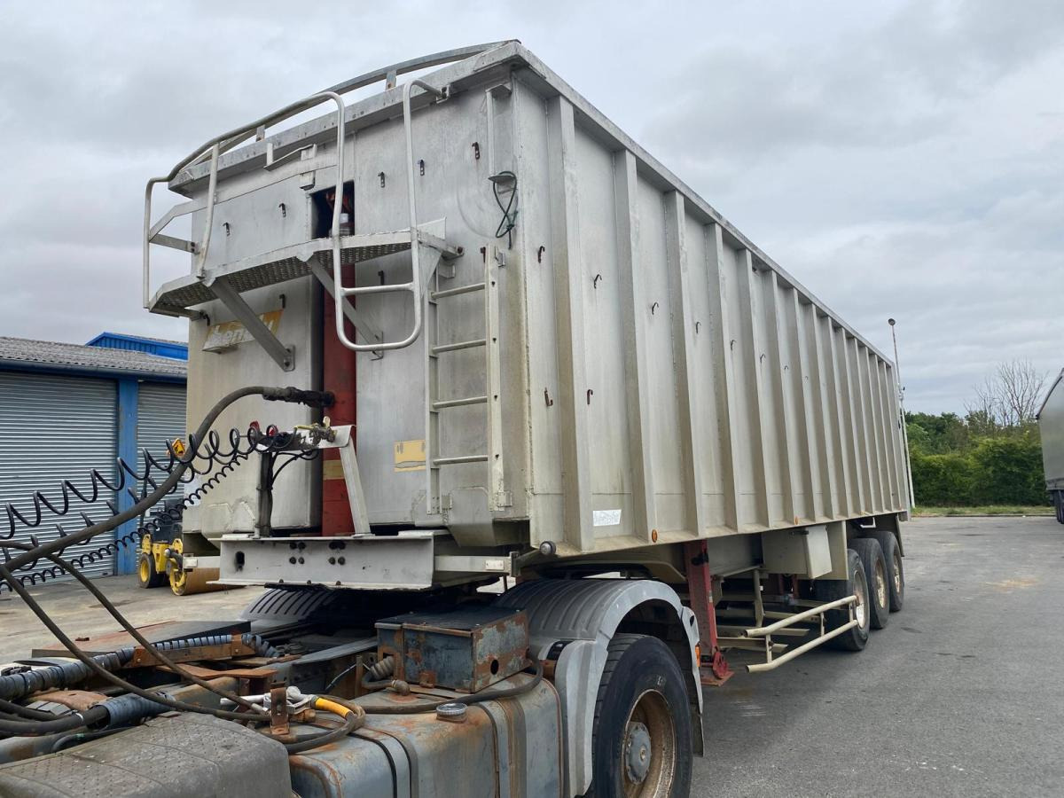 Kipper Auflieger Benalu: das Bild 6 Kipper Auflieger Benalu: das Bild 6