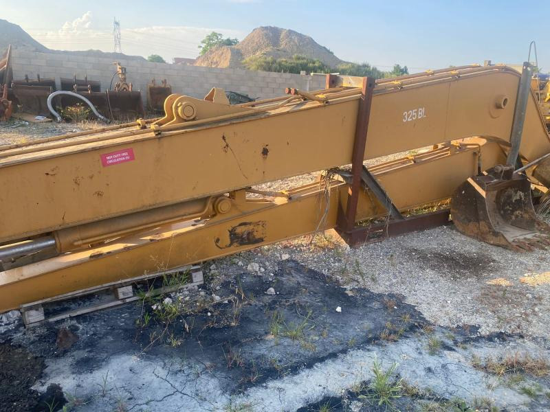 Bras Long Caterpillar 325 + Godet Neuf - Ausleger für Baumaschine: das Bild 1 Bras Long Caterpillar 325 + Godet Neuf - Ausleger für Baumaschine: das Bild 1