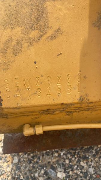 Bras Long Caterpillar 325 + Godet Neuf - Ausleger für Baumaschine: das Bild 5 Bras Long Caterpillar 325 + Godet Neuf - Ausleger für Baumaschine: das Bild 5