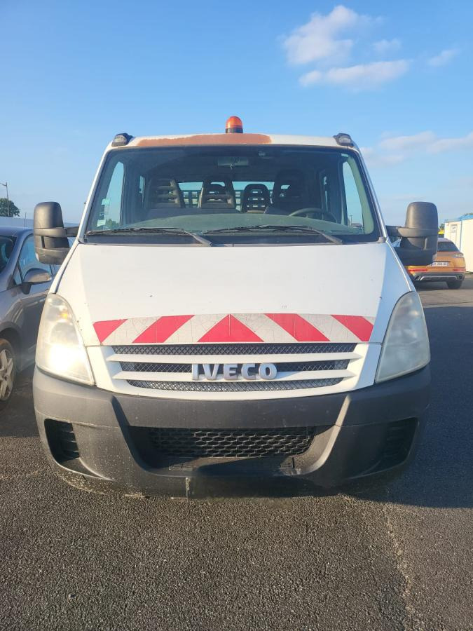 Iveco 35C12 - Kipper Transporter: das Bild 2 Iveco 35C12 - Kipper Transporter: das Bild 2