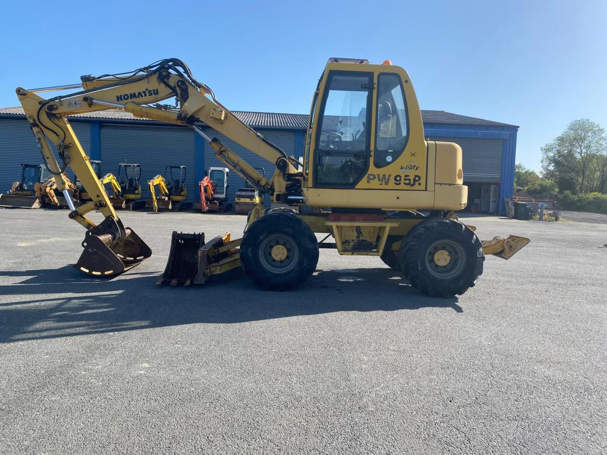 Komatsu PW95 - Mobilbagger: das Bild 1 Komatsu PW95 - Mobilbagger: das Bild 1