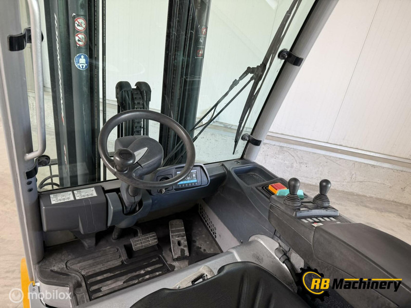Gabelstapler Jungheinrich EFG 425 K: das Bild 13