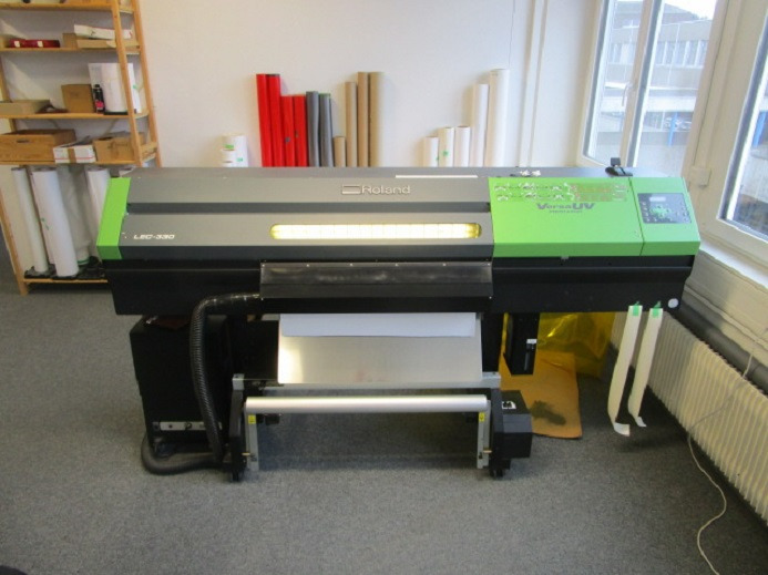 DRUCK- UND SCHNEID-MASCHINE ROLAND LEC-330 - Druckmaschine: das Bild 1 DRUCK- UND SCHNEID-MASCHINE ROLAND LEC-330 - Druckmaschine: das Bild 1