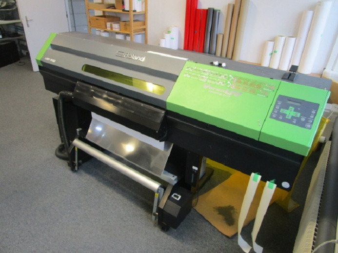DRUCK- UND SCHNEID-MASCHINE ROLAND LEC-330 - Druckmaschine: das Bild 3 DRUCK- UND SCHNEID-MASCHINE ROLAND LEC-330 - Druckmaschine: das Bild 3