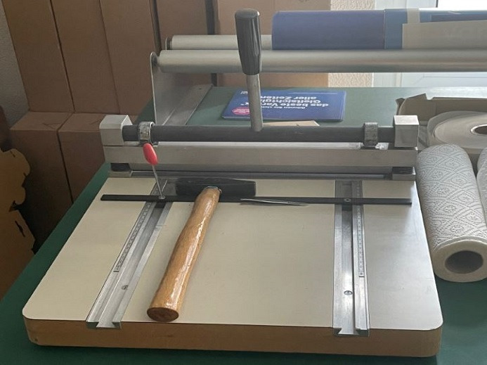 HAND RILLER A3 - Druckmaschine: das Bild 1 HAND RILLER A3 - Druckmaschine: das Bild 1