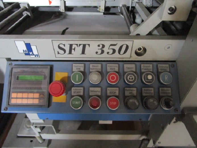 HEFT- UND FALZEINHEIT MIT FRONTSCHNITT MKW SFT 350 - Druckmaschine: das Bild 2 HEFT- UND FALZEINHEIT MIT FRONTSCHNITT MKW SFT 350 - Druckmaschine: das Bild 2
