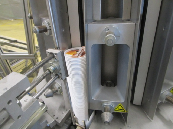 DECKEL ETIKETTIER ANLAGE SCHLEUTER GU 2 DU (RUNDLÄUFER) MIT LÖFFELEINLEGESTATION RNA SRC-N-630-1R - Industriemaschine: das Bild 5 DECKEL ETIKETTIER ANLAGE SCHLEUTER GU 2 DU (RUNDLÄUFER) MIT LÖFFELEINLEGESTATION RNA SRC-N-630-1R - Industriemaschine: das Bild 5