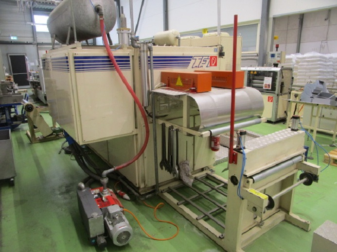 THERMOFORMMASCHINE TFT IMC 5030 (MIT WERKZEUGEN) - Industriemaschine: das Bild 4 THERMOFORMMASCHINE TFT IMC 5030 (MIT WERKZEUGEN) - Industriemaschine: das Bild 4