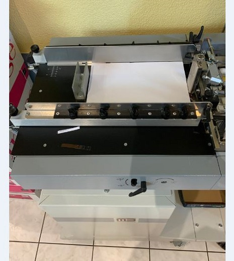 MB MULTIPLI FM 35/2 - Falzmaschine: das Bild 2 MB MULTIPLI FM 35/2 - Falzmaschine: das Bild 2