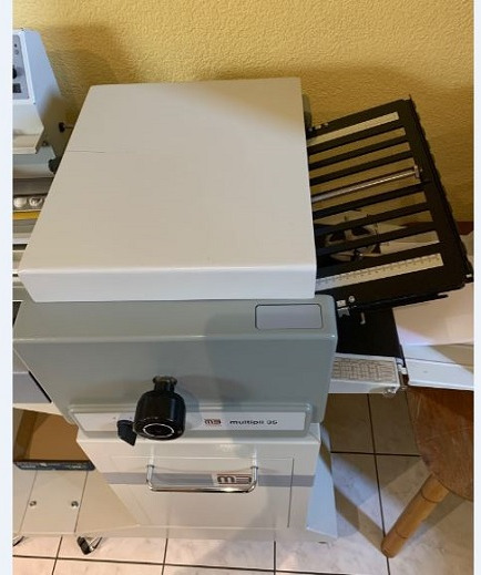 MB MULTIPLI FM 35/2 - Falzmaschine: das Bild 4 MB MULTIPLI FM 35/2 - Falzmaschine: das Bild 4