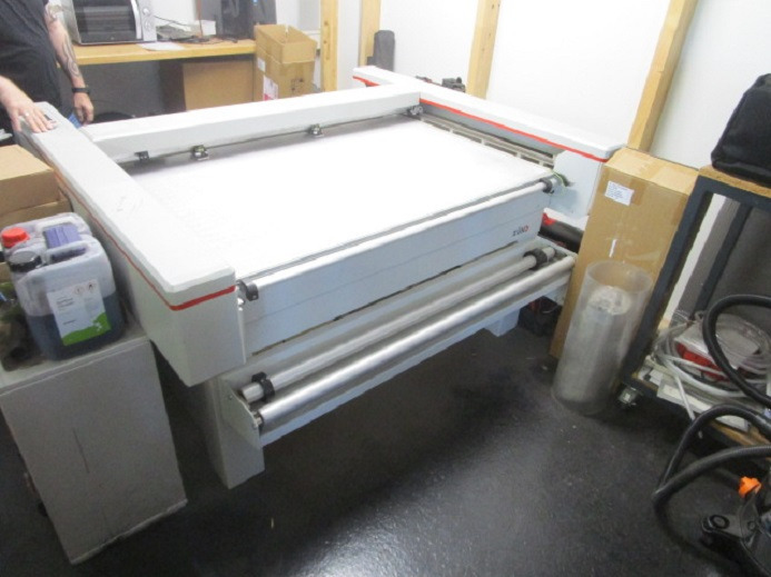 SCHNEIDEPLOTTER ZÜND P-1200 PLUS - Papierschneidemaschine: das Bild 2 SCHNEIDEPLOTTER ZÜND P-1200 PLUS - Papierschneidemaschine: das Bild 2