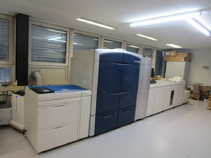 XEROX COLORPRESS 1000 / Colour 1000 mit Freeflow Printserver und Clear Toner - Druckmaschine: das Bild 1 XEROX COLORPRESS 1000 / Colour 1000 mit Freeflow Printserver und Clear Toner - Druckmaschine: das Bild 1