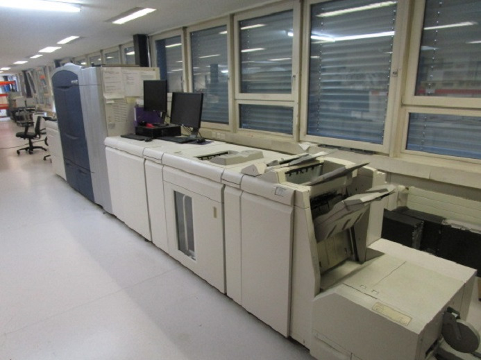XEROX COLORPRESS 1000 / Colour 1000 mit Freeflow Printserver und Clear Toner - Druckmaschine: das Bild 5 XEROX COLORPRESS 1000 / Colour 1000 mit Freeflow Printserver und Clear Toner - Druckmaschine: das Bild 5