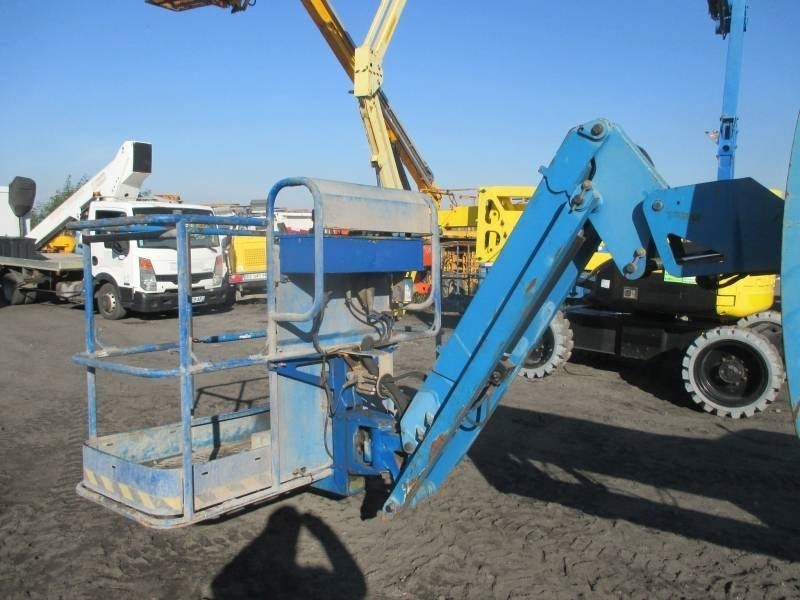 Genie Z 45/25 RT - Gelenkarmbühne: das Bild 2 Genie Z 45/25 RT - Gelenkarmbühne: das Bild 2