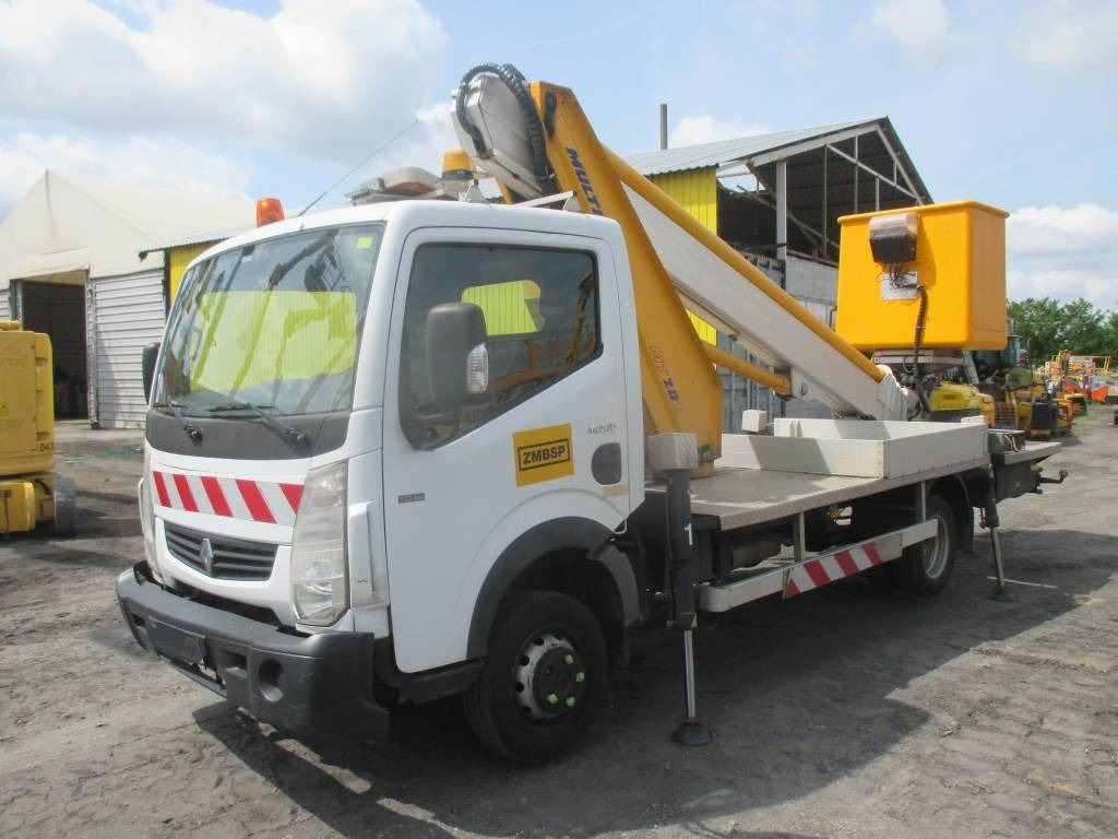 LKW mit Arbeitsbühne Multitel MT 202 DS: das Bild 7