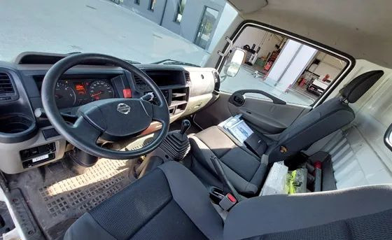 LKW mit Arbeitsbühne Nissan NT 400 CABSTAR podnośnik koszowy ISOLI PNT 210 JD4: das Bild 7