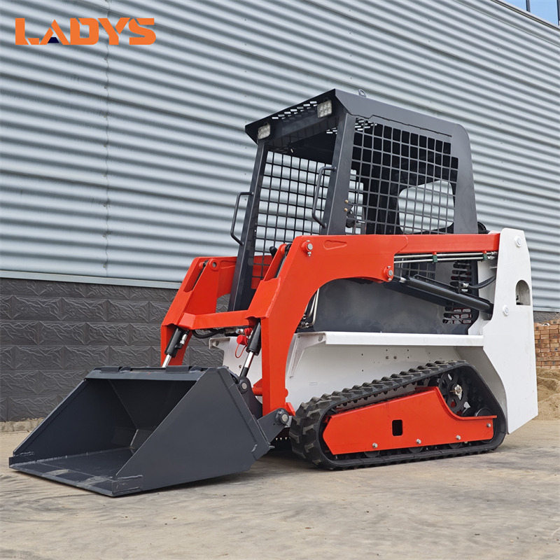 LADYS LA670 Mini Small Skid Steer Loader Compact Track Diesel Mini Skid Steer Loader For Sale With Small Mini Skid Steer Attachments 4 In 1 Bucket - Kompaktlader: das Bild 1 LADYS LA670 Mini Small Skid Steer Loader Compact Track Diesel Mini Skid Steer Loader For Sale With Small Mini Skid Steer Attachments 4 In 1 Bucket - Kompaktlader: das Bild 1