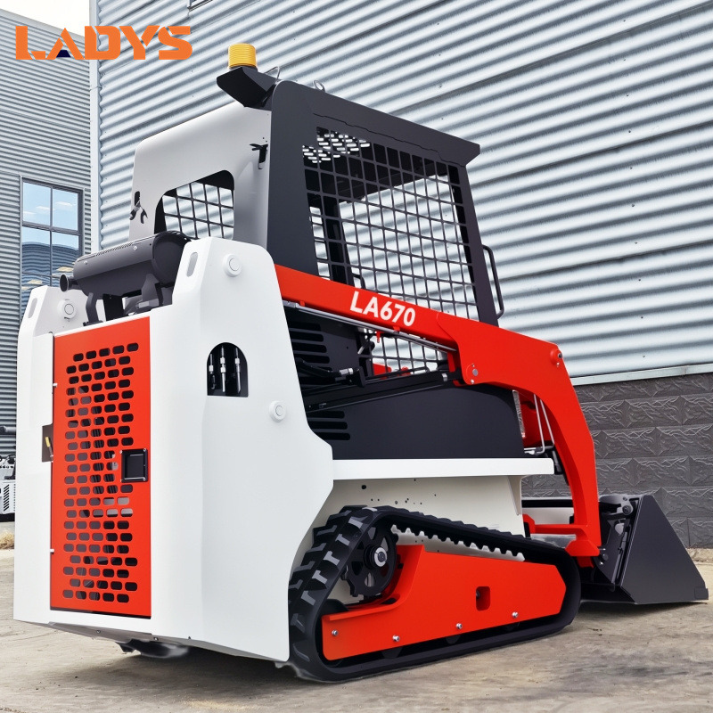 LADYS LA670 Mini Small Skid Steer Loader Compact Track Diesel Mini Skid Steer Loader For Sale With Small Mini Skid Steer Attachments 4 In 1 Bucket - Kompaktlader: das Bild 5 LADYS LA670 Mini Small Skid Steer Loader Compact Track Diesel Mini Skid Steer Loader For Sale With Small Mini Skid Steer Attachments 4 In 1 Bucket - Kompaktlader: das Bild 5