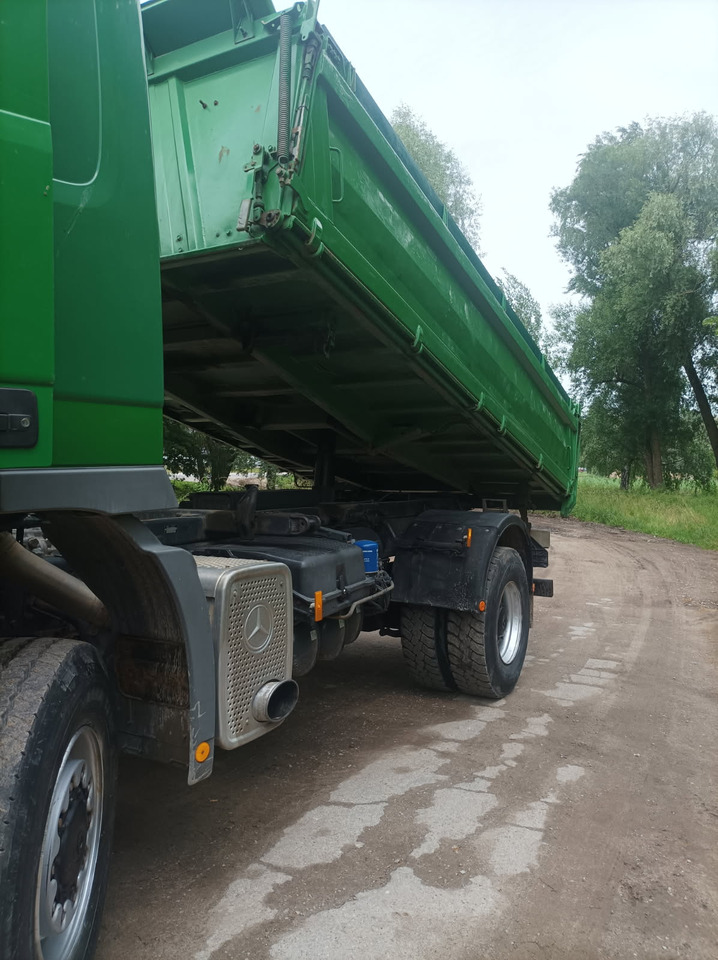 MERCEDES-BENZ ACTROS 18 36 4X4 - Kipper: das Bild 3 MERCEDES-BENZ ACTROS 18 36 4X4 - Kipper: das Bild 3