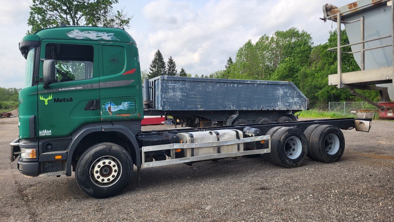 SCANIA R124 420 6X4 - Fahrgestell LKW: das Bild 3 SCANIA R124 420 6X4 - Fahrgestell LKW: das Bild 3