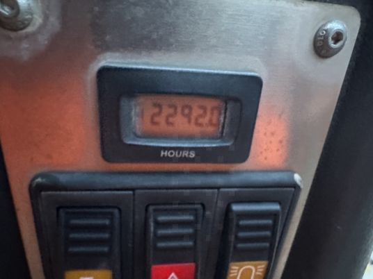 Ausa D1000APG 4X4 Girabenne à 21 500 € HT - Mini-Kipper: das Bild 5 Ausa D1000APG 4X4 Girabenne à 21 500 € HT - Mini-Kipper: das Bild 5