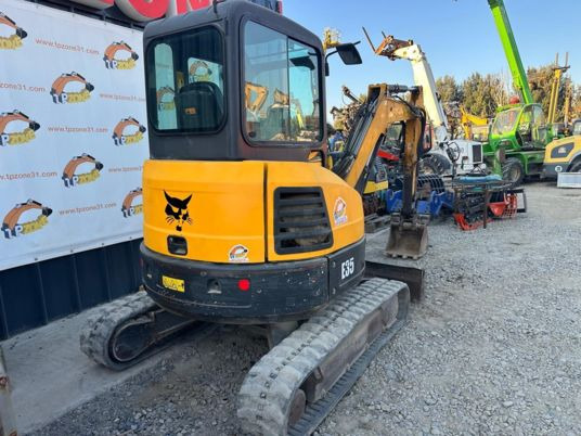 Bobcat E35 Cabine à 23500 € HT - Minibagger: das Bild 3 Bobcat E35 Cabine à 23500 € HT - Minibagger: das Bild 3