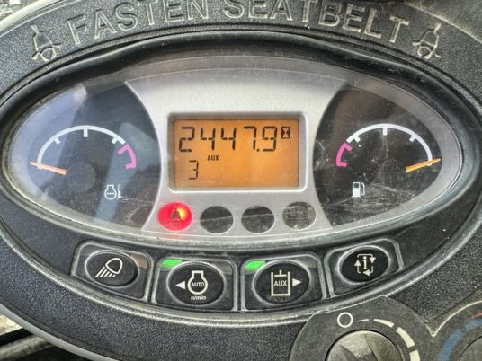 Minibagger Bobcat E35 Cabine à 23900 € HT: das Bild 9