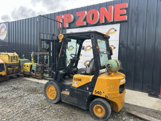 Doosan G25E à 10500 € HT - Treibgasstapler: das Bild 4 Doosan G25E à 10500 € HT - Treibgasstapler: das Bild 4