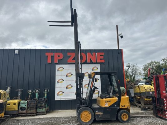 Doosan G25E à 10500 € HT - Treibgasstapler: das Bild 2 Doosan G25E à 10500 € HT - Treibgasstapler: das Bild 2