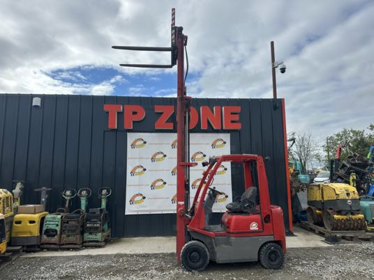 Nissan CHARIOT DIESEL 1T5 à 10500 € HT - Dieselstapler: das Bild 2 Nissan CHARIOT DIESEL 1T5 à 10500 € HT - Dieselstapler: das Bild 2