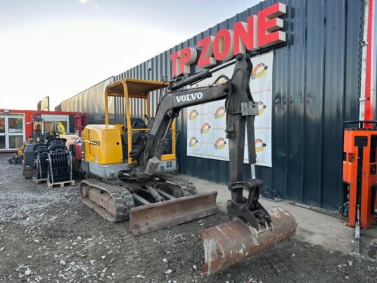 Minibagger Volvo EC25 à 14 900 € HT: das Bild 13 Minibagger Volvo EC25 à 14 900 € HT: das Bild 13