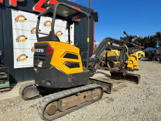 Volvo ECR25D à 23900 euros HT - Minibagger: das Bild 3 Volvo ECR25D à 23900 euros HT - Minibagger: das Bild 3