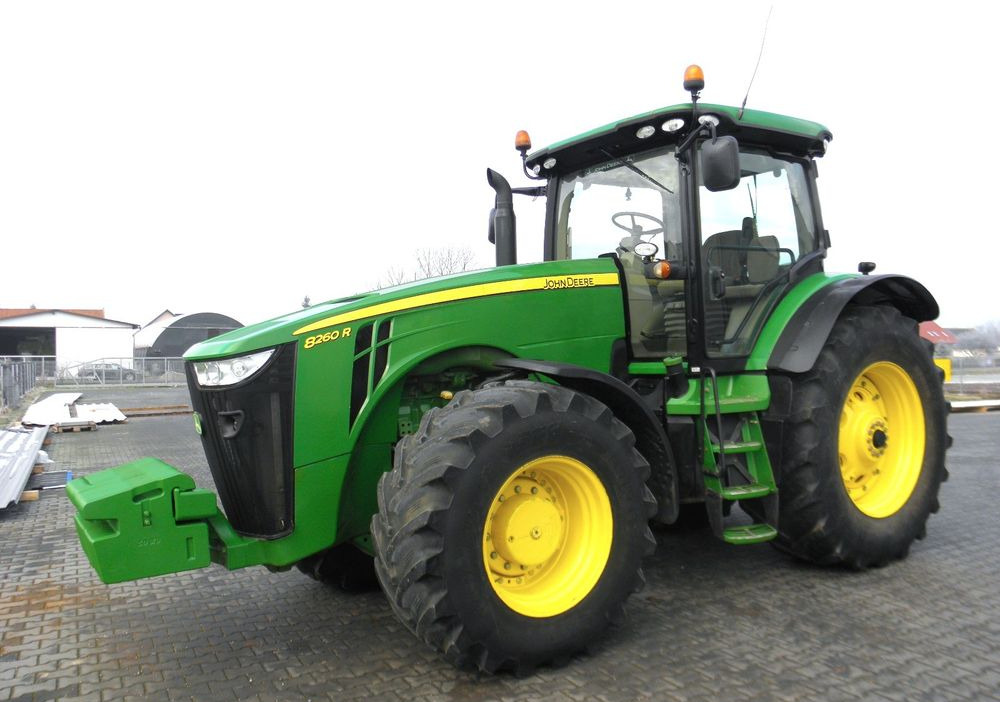 John Deere 8260R 2014 Rok, Skrzynia POWERSHIFT ,9200 mtg, Nie Malowany, Stan Idealny - Traktor: das Bild 1 John Deere 8260R 2014 Rok, Skrzynia POWERSHIFT ,9200 mtg, Nie Malowany, Stan Idealny - Traktor: das Bild 1