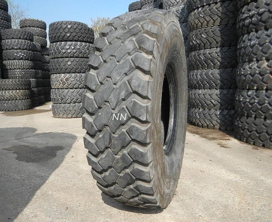Continental 14.00R20 HCS - USED NN 95% - Reifen für LKW: das Bild 1 Continental 14.00R20 HCS - USED NN 95% - Reifen für LKW: das Bild 1