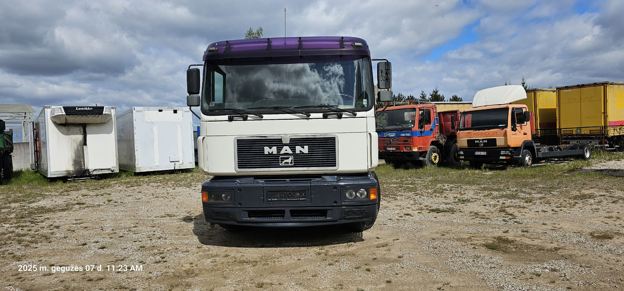 MAN 189.414 - Plane LKW: das Bild 3 MAN 189.414 - Plane LKW: das Bild 3