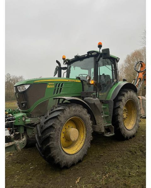 JOHN DEERE 6195R - Traktor: das Bild 1 JOHN DEERE 6195R - Traktor: das Bild 1