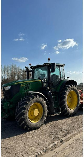 JOHN DEERE 6195R - Traktor: das Bild 1 JOHN DEERE 6195R - Traktor: das Bild 1