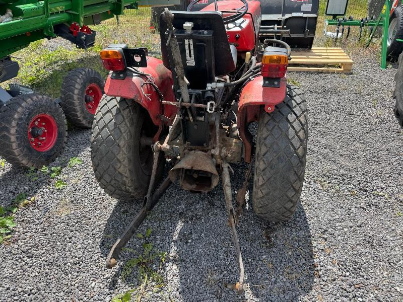 MASSEY-FERGUSON 200 - Traktor: das Bild 5 MASSEY-FERGUSON 200 - Traktor: das Bild 5